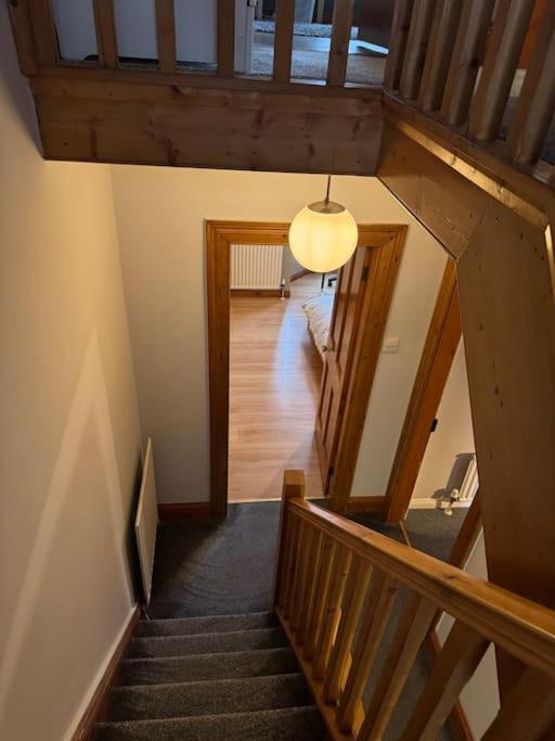 Stylish, Spacious And Central 4 Bedroom House เบลฟาสต์ ภายนอก รูปภาพ